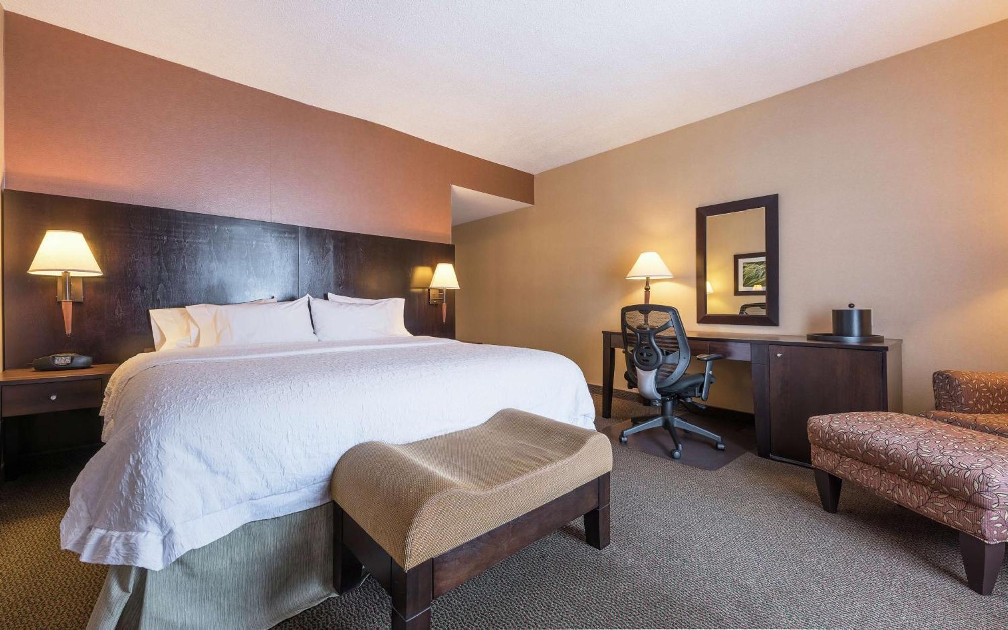 Hampton Inn & Suites By Hilton Moncton Buitenkant foto